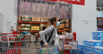 U.S. consumer spending rises slightly, but high inflation is the reason why