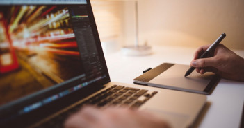 8 Tips to Start Your Freelance Graphic Designer Career