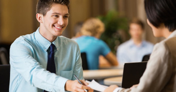 4 Essential First Job Tips for Teens