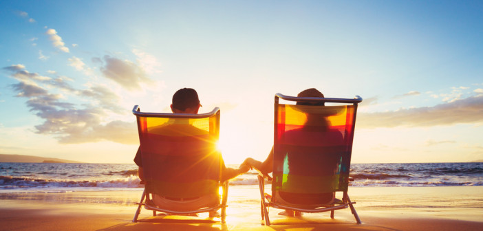 Retirement,Vacation,Concept,,Happy,Mature,Retired,Couple,Enjoying,Beautiful,Sunset