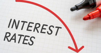 The Fed should resist the temptation to lower interest rates too soon White,Paper,Written,"interest,Rates",With,Markers.