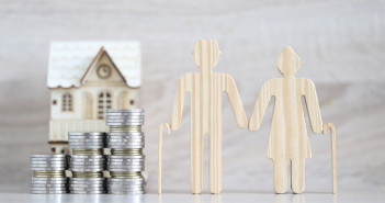 Mutual,Fund,love,Couple,Senior,And,Model,House,On,Wooden,Background,