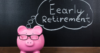Close-up,Of,Piggybank,With,Retirement,Concept,On,Blackboard