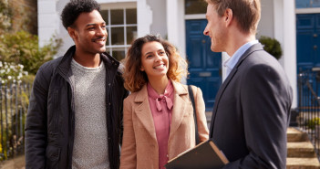 Should you buy a house in 2025 or continue renting? Should you buy a house in 2025 or continue renting