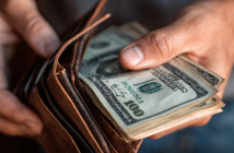 Nearly a quarter of U.S. households live paycheck to paycheck, report finds