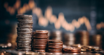 Does alternative investing mean abandoning traditional financial investment advice