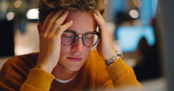 1 in 3 Americans have no emergency savings—while boomers’ $2,000 cushion dwarfs Gen Z’s dollar 400, survey finds