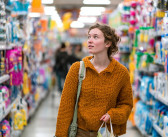 Wealthy Americans flock to dollar stores as inflation bites