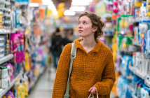 Wealthy Americans flock to dollar stores as inflation bites