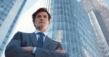 Real estate investor with 4 rentals explains the 1 percent rule he follows to find profitable properties