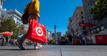 US consumer sentiment falls to record low on inflation